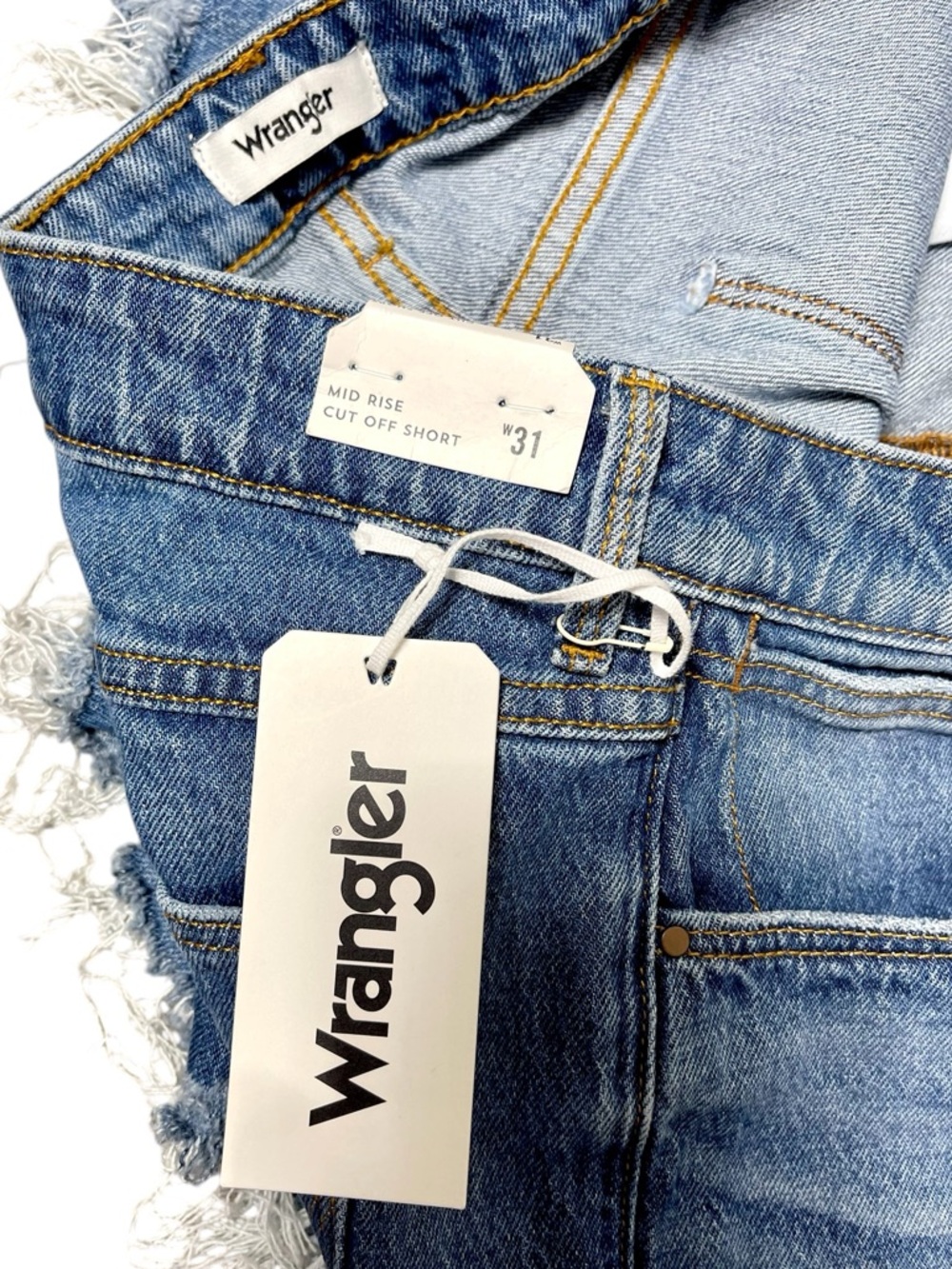 Wrangler Women's Blue Frayed Hem Denim Shorts Size 31 - Picture 4 of 5